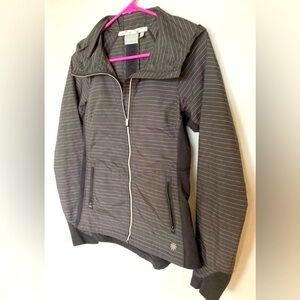 Athleta Open Road Running Jacket-hood, water resistant, vented, full zip XXS